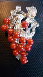 broche grappe de raisin (2x010), Enlèvement ou Envoi, Autres matériaux, Broche