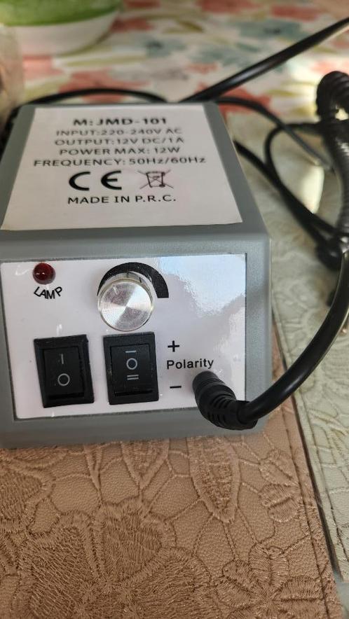 Nagelvrees Nagelvrees met voetpedaal en accessoires, Elektronische apparatuur, Persoonlijke Verzorgingsapparatuur, Zo goed als nieuw