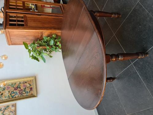 Antieke eettafel in donker hout – met uitschuifbaar middenst, Antiek en Kunst, Antiek | Meubels | Tafels, Ophalen
