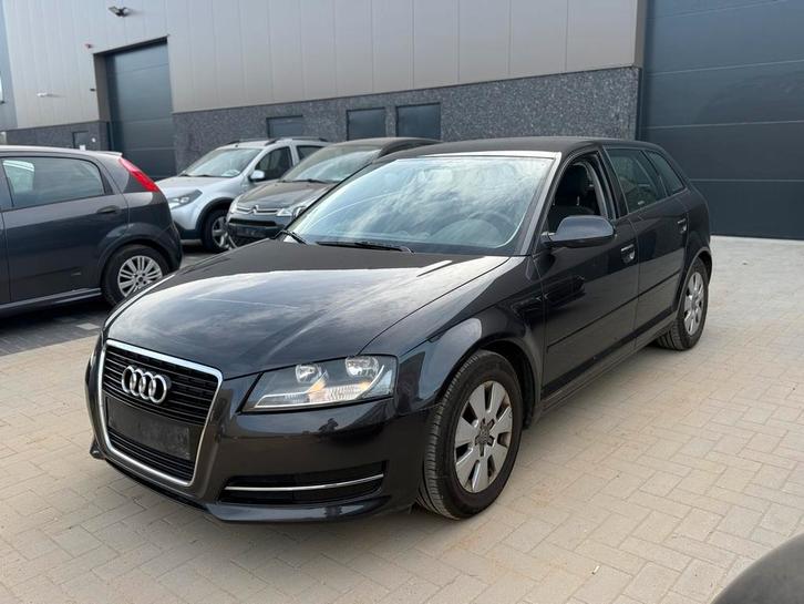 Audi A3 - 1.6 tdi - 2011, Auto's, Audi, Bedrijf, A3, Trekhaak, Ophalen