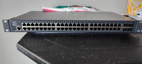 TP-LINK T2600G-52TS - 48x RJ45 + 4xSFP Gigabit, Informatique & Logiciels, Commutateurs réseau, Utilisé, Enlèvement