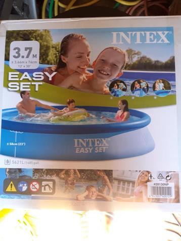 Intex zwembad+zandfilter+accessoires
