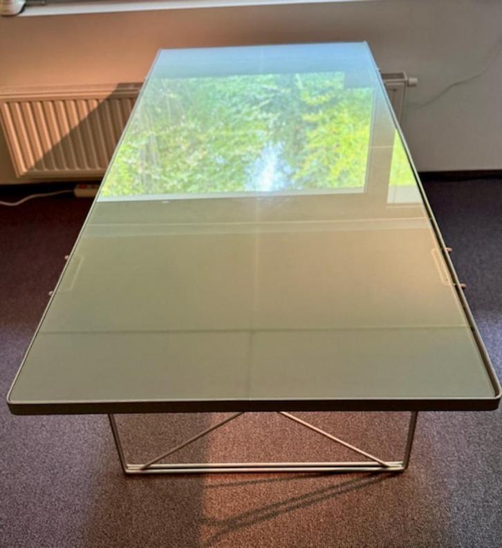 Strak, stijlvol en tijdloos – jouw nieuwe eyecatcher!, Huis en Inrichting, Tafels | Eettafels, Zo goed als nieuw, 50 tot 100 cm