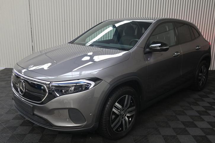 Mercedes-Benz EQA 250 + Progressive Night Pack Camera 360°, Auto's, Mercedes-Benz, EQA, 360° camera, ABS, Adaptive Cruise Control