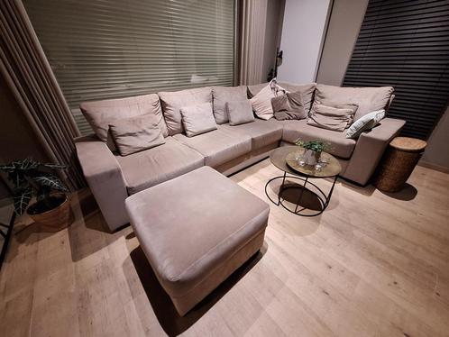 Hoeksalon met bijhorende kussens en poef, Huis en Inrichting, Zetels | Complete zithoeken, Gebruikt, Hout, Stof, Ophalen