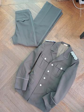 Ensemble uniforme veston pantalon Allemagne Est RDA