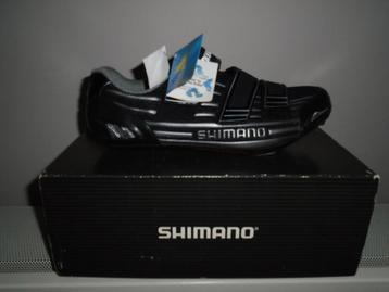 Chaussures de cyclisme Shimano taille 41 Nouvelle semelle en