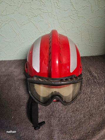 Casque de pompier professionnel 