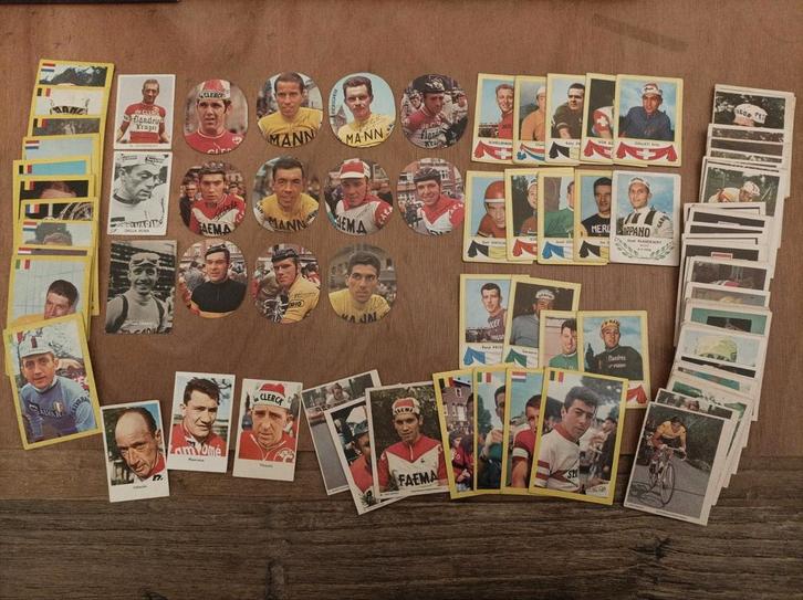 Oude wielrenners kaartjes, 104 st , zie foto's. Merckx...., Hobby en Vrije tijd, Stickers en Plaatjes, Zo goed als nieuw, Ophalen of Verzenden