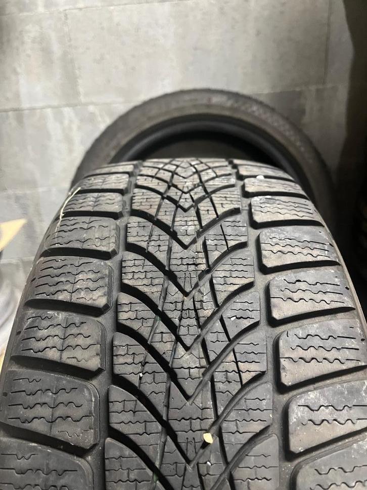 Gebruikte DUNLOP sneeuwbanden, Auto-onderdelen, Banden en Velgen, Band(en), Winterbanden, 17 inch, 205 mm, Personenwagen, Gebruikt