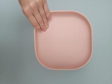 Béaba Plat bord siliconen met zuignap roze beschikbaar voor biedingen