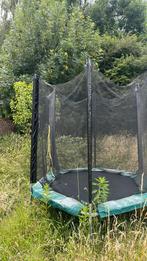 URGENT Trampoline, Ophalen