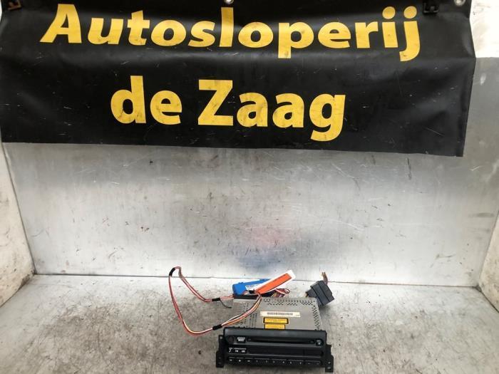 Radio d'un Mini Cooper, Autos : Pièces & Accessoires, Électronique & Câbles, Mini, Utilisé, 3 mois de garantie, Enlèvement ou Envoi