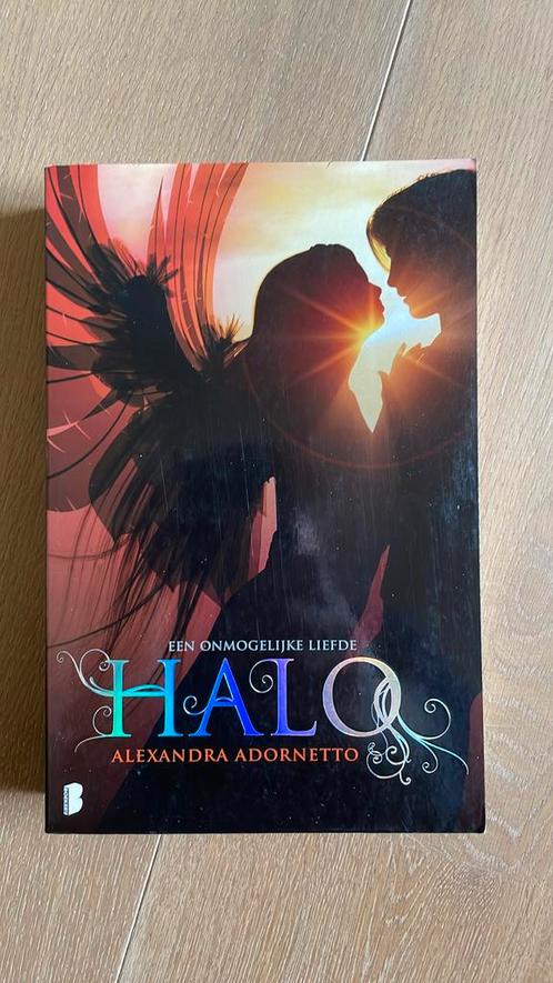 Alexandra Adornetto - Halo, Boeken, Kinderboeken | Jeugd | onder 10 jaar, Zo goed als nieuw, Ophalen of Verzenden
