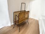 vintage rotan krantenhouder/ lectuurbak, Huis en Inrichting, Woonaccessoires | Krantenbakken en Lectuurbakken, Ophalen of Verzenden