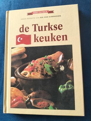 De Turkse keuken beschikbaar voor biedingen