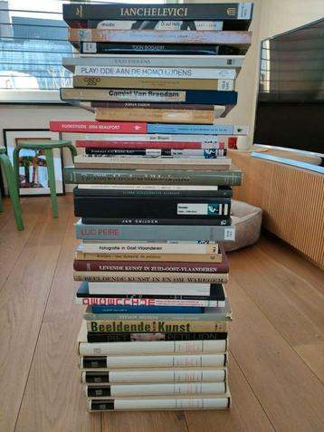 LOT VAN 42!! Boeken beschikbaar voor biedingen