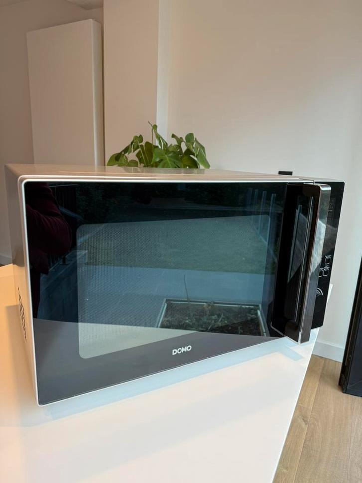Combi microgolf – DOMO DO2342CG – goede staat, Elektronische apparatuur, Microgolfovens, Zo goed als nieuw, Microgolfoven, Grill