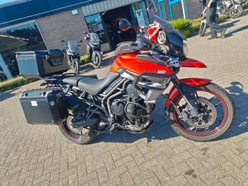 Triumph Tiger 800 XRT  30dkm beschikbaar voor biedingen