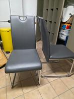 Deux chaises grises. Bon état, Maison & Meubles, Gris, Deux, Enlèvement, Utilisé