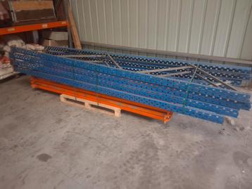 Palletstelling magazijnrek +-8.2m breed beschikbaar voor biedingen