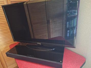 LED TV en soundbar beschikbaar voor biedingen