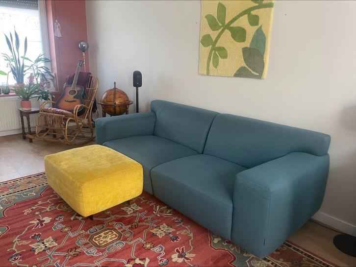 Furninova Vesta Moduleerbare Sofa zetel + poef, Huis en Inrichting, Zetels | Zetels, Gebruikt, Rechte bank, Driepersoons, 200 tot 250 cm