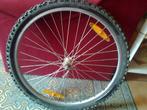 a vendre roue de vtt (jante et pneu), Fietsen en Brommers, Fietsaccessoires | Overige Fietsaccessoires, Ophalen