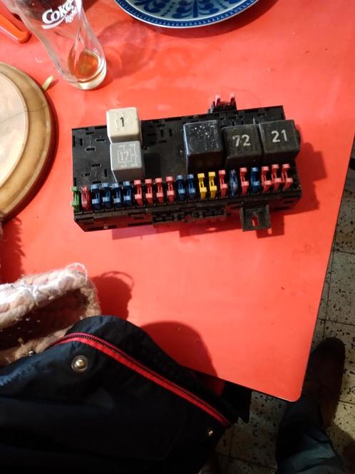 Zekeringskast vw golf  2, Auto-onderdelen, Elektronica en Kabels, Ophalen of Verzenden