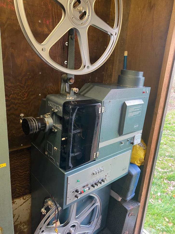 Grote 16mm projector, Audio, Tv en Foto, Filmrollen, 16mm film, Ophalen