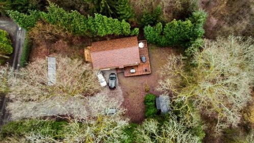 Ruime vakantiewoning in het bos met veel zon, Immo, Buitenverblijven te koop, Provincie Namen, Chalet, Verkoop zonder makelaar
