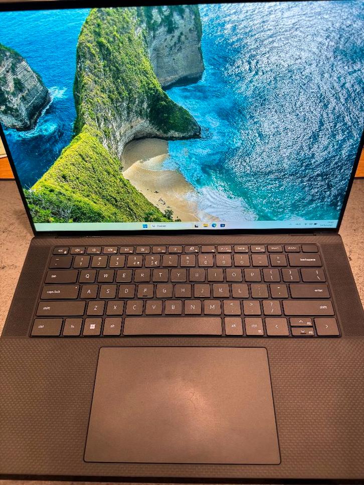 Dell XPS 15 9530 Laptop - i7 - 32Gb -2TB - RTX4050 - QWERTY, Computers en Software, Windows Laptops, Zo goed als nieuw, 15 inch