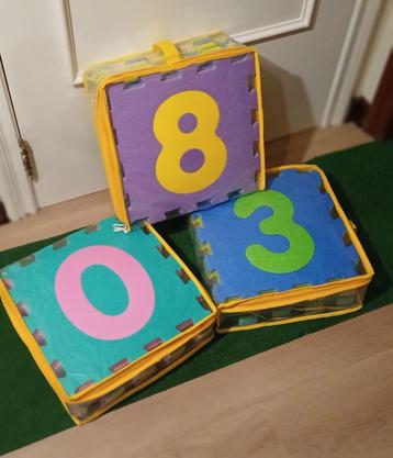 Foamtegels voor speelhoek met uitneembare cijfers beschikbaar voor biedingen