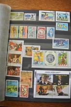 timbres Tchad dans un album noir (alb1) (n22), Timbres & Monnaies, Timbres | Afrique, Affranchi, Enlèvement ou Envoi, Autres pays