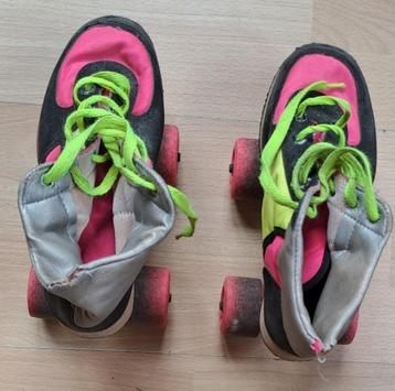 Kinderrolschaatsen  beschikbaar voor biedingen