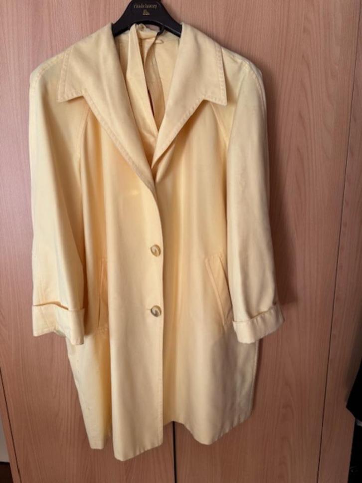 manteau neuf - couleur vanille - Taille 44/46, Vêtements | Femmes, Vestes & Costumes, Neuf, Taille 42/44 (L), Jaune, Enlèvement ou Envoi