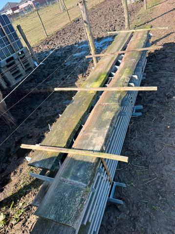 Grenen schaaldelen +-3M (2cm) beschikbaar voor biedingen