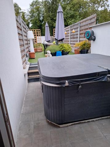Te koop Cover / Deksel Jacuzzi 230x230  beschikbaar voor biedingen