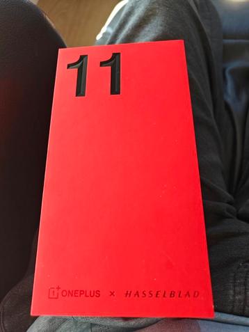 One plus 11 noir, Enlèvement ou Envoi, Comme neuf