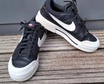 Nike sneakers maat 39, Kleding | Dames, Schoenen, Ophalen, Nike, Zo goed als nieuw, Sneakers