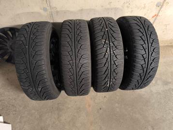 Winterbanden UNIROYAL 185/60 R 15 (met velg en sierdeksels) beschikbaar voor biedingen