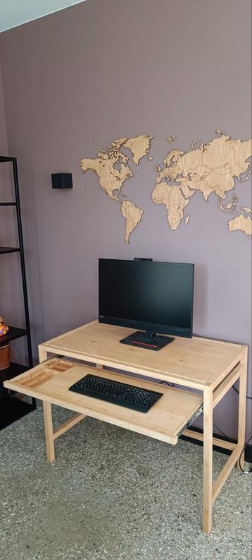 Bamboe houten bureau, Huis en Inrichting, Bureaus, Ophalen of Verzenden, Zo goed als nieuw, Bureau