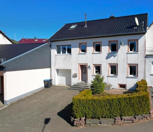 Rustig gelegen, ruim woonhuis met tuin in de Eifel, Immo, Buitenland, Duitsland, Woonhuis, Dorp