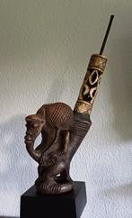 Cameroun Pipe (Bamileke), Enlèvement ou Envoi