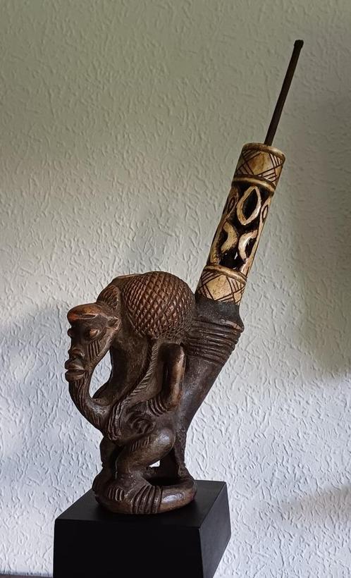 Cameroun Pipe (Bamileke), Antiquités & Art, Art | Art non-occidental, Enlèvement ou Envoi