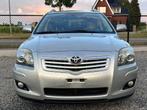 Toyota avensis 2.0 diesel jaar 2009 met full opzion, Auto's, Avensis, Zwart, 5 deurs, Particulier