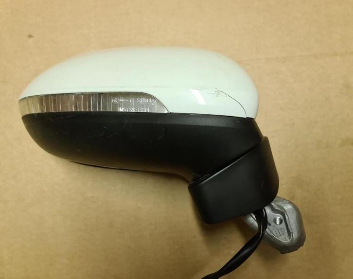 Passat B8 Spiegel passat b8 buitenspiegel rechts, Auto-onderdelen, Spiegels, Volkswagen, Gebruikt, Ophalen of Verzenden