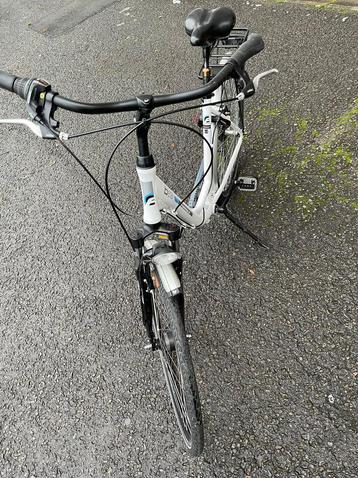 Vélo beta mixtes 28 pouces beschikbaar voor biedingen