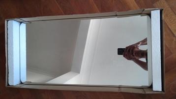 Miroir salle de bain Neuf avec éclairage beschikbaar voor biedingen