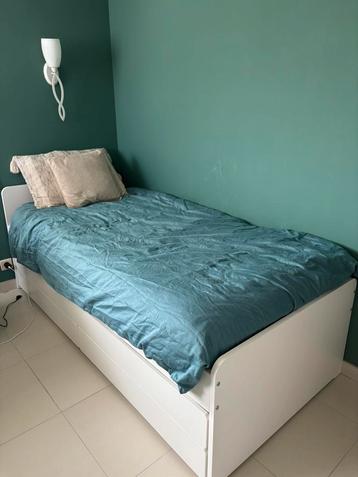 Eenpersoonsbed met uitschuifbaar tweede bed beschikbaar voor biedingen